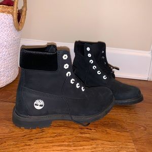 Women’s black timberland boots